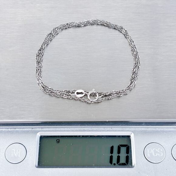 Vintage Italy Sterling Silver 925 1mm Twisted Chain Necklace 17.75" - Picture 3 of 3